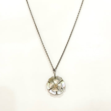Chanel Mother-of-Pearl Camellia Pendant Necklace - 50cm - Grade A - Imitation Mother-of-Pearl - 98A