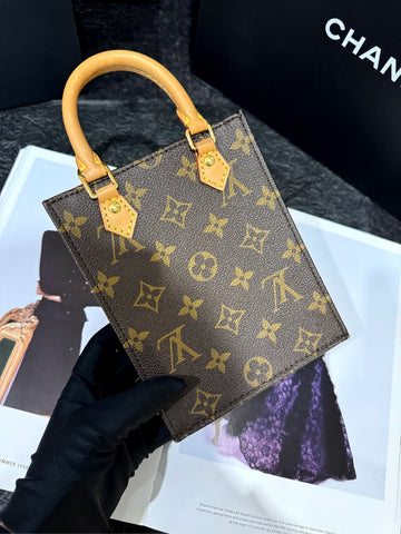 Louis Vuitton Monogram Mini Pochette Accessoires (Chip Authentication)-Retail Price ¥15,200 - 18×14cm - A-Grade