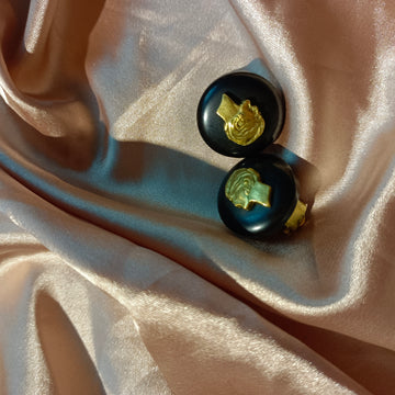 Chanel Vintage 1995 Black & Gold Portrait Clip-On Earrings - Grade A