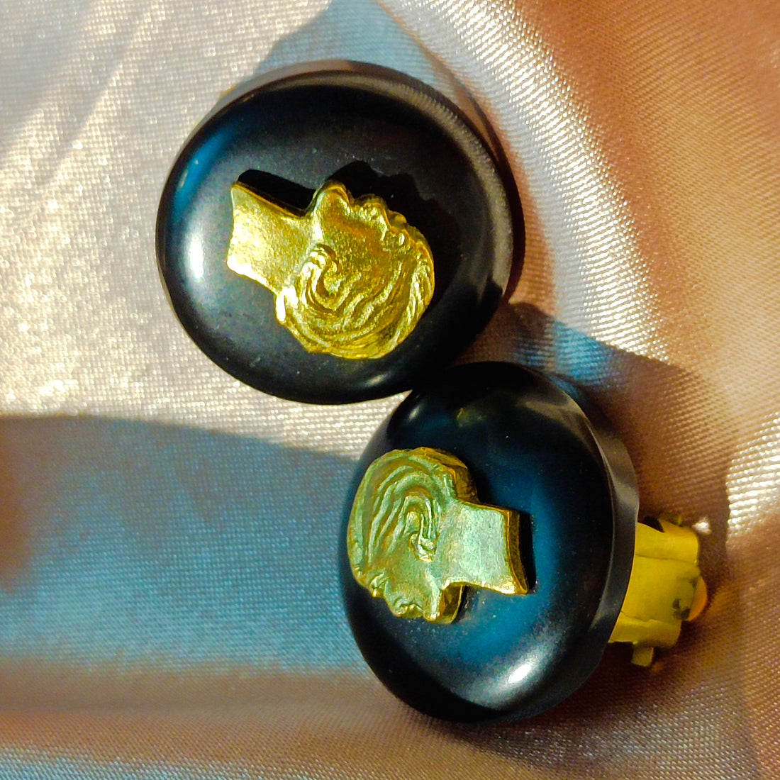 Chanel Vintage 1995 Black & Gold Portrait Clip-On Earrings - Grade A