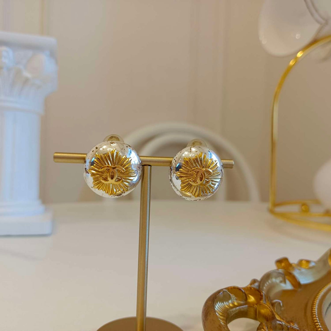 Chanel Silver Dome Clip-On Earrings, 96V Gold-Plated, Grade A, Diameter 2cm