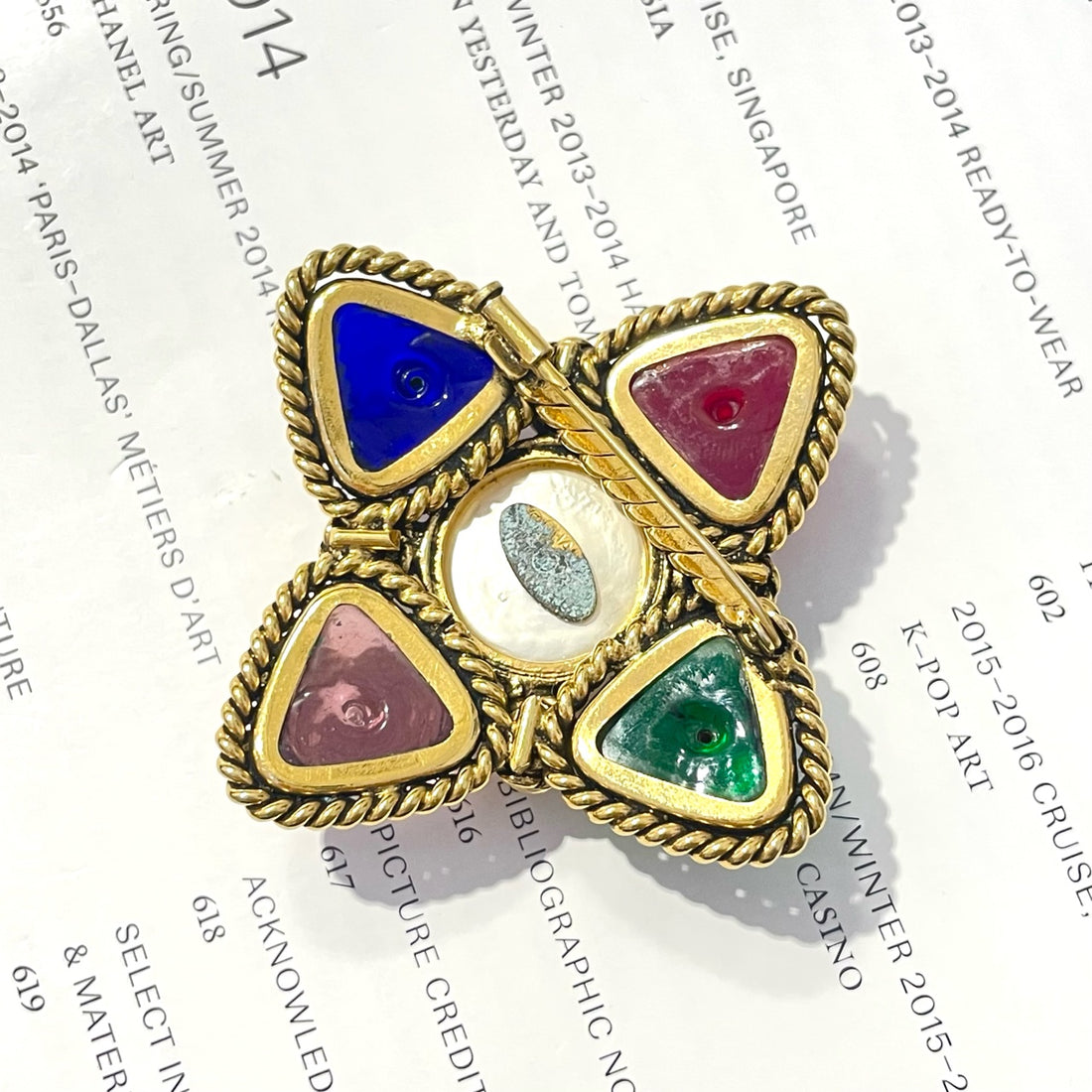 Chanel Vintage Glass Brooch, 6cm Diameter, 1990s, Glass & Gold-Plated, A-Grade