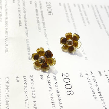 Chanel Vintage Glass Floral Stud Earrings - 1.8cm Diameter - Grade A - Resin & Glass