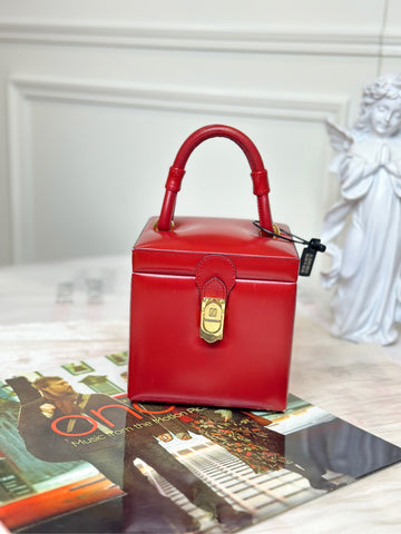 Loewe Vintage Red Museum Box Bag 14cm × 14cm - No Serial Number-A-Grade