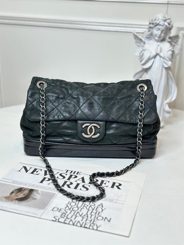 Chanel Black Silver Crackled Calfskin & Waxed Calfskin Airport Bag (14-Series) - With Card 30×18cm - Serial 14948509 - B-Grade