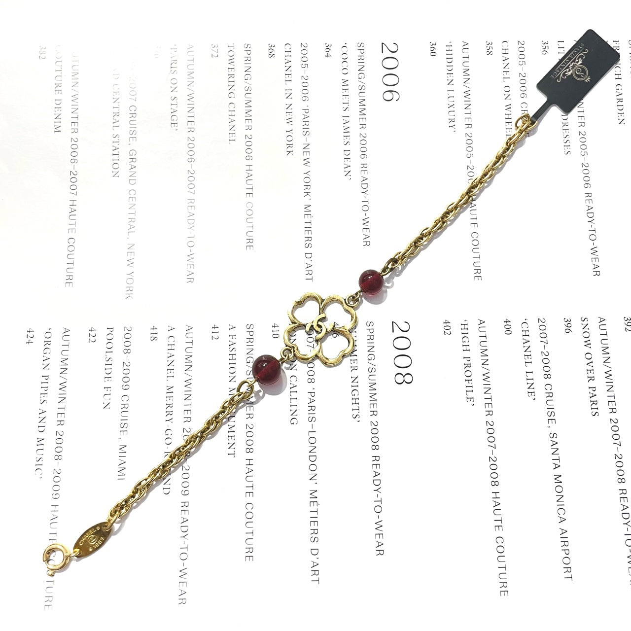 Chanel Vintage 1983 Four-Leaf Clover Bracelet - Distressed Gold & Red Glass Beads - 19.5cm - Grade A - Gold-Plated & Glass