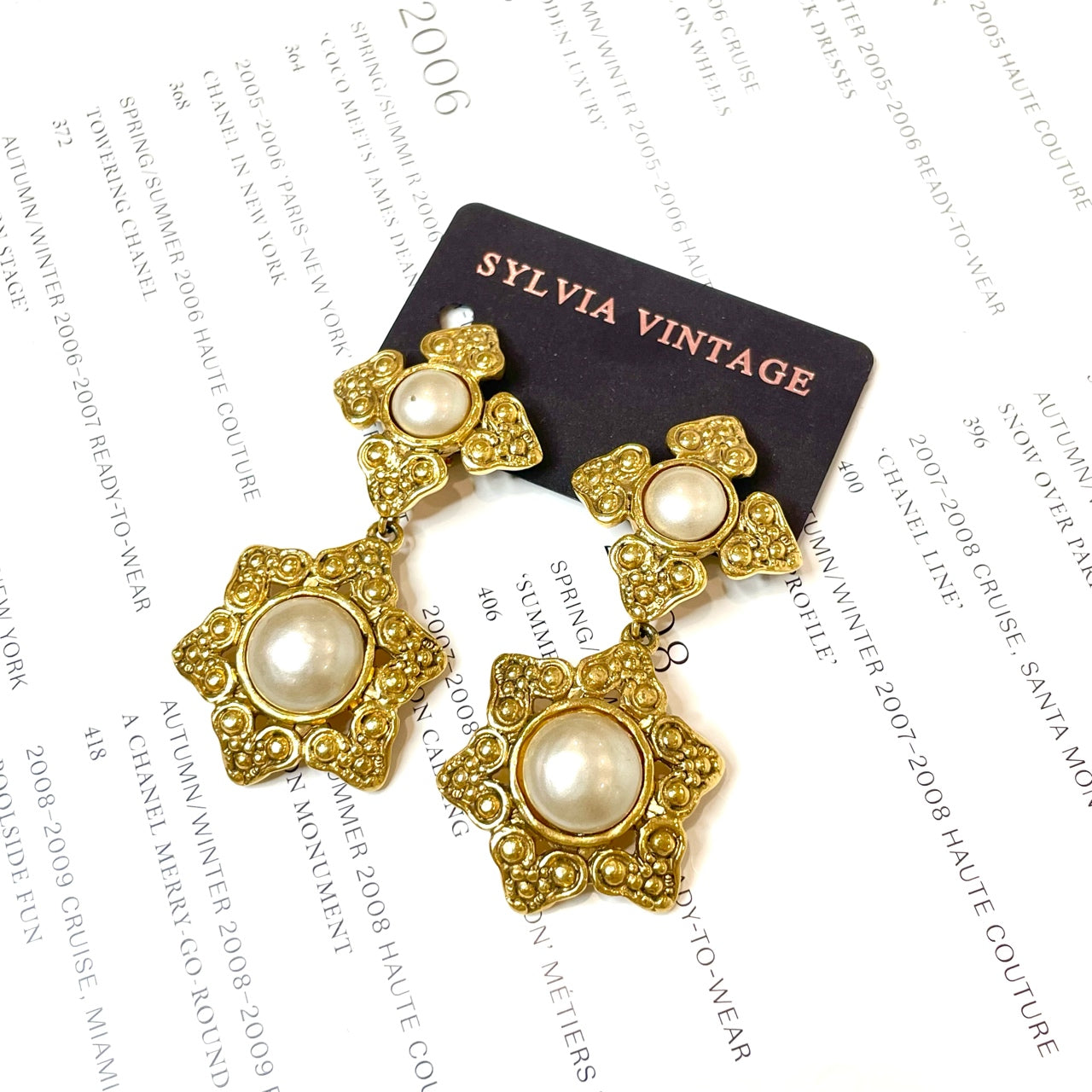 Chanel Vintage 1990s Gold-Plated Pearl Floral Clip-On Earrings - Grade A