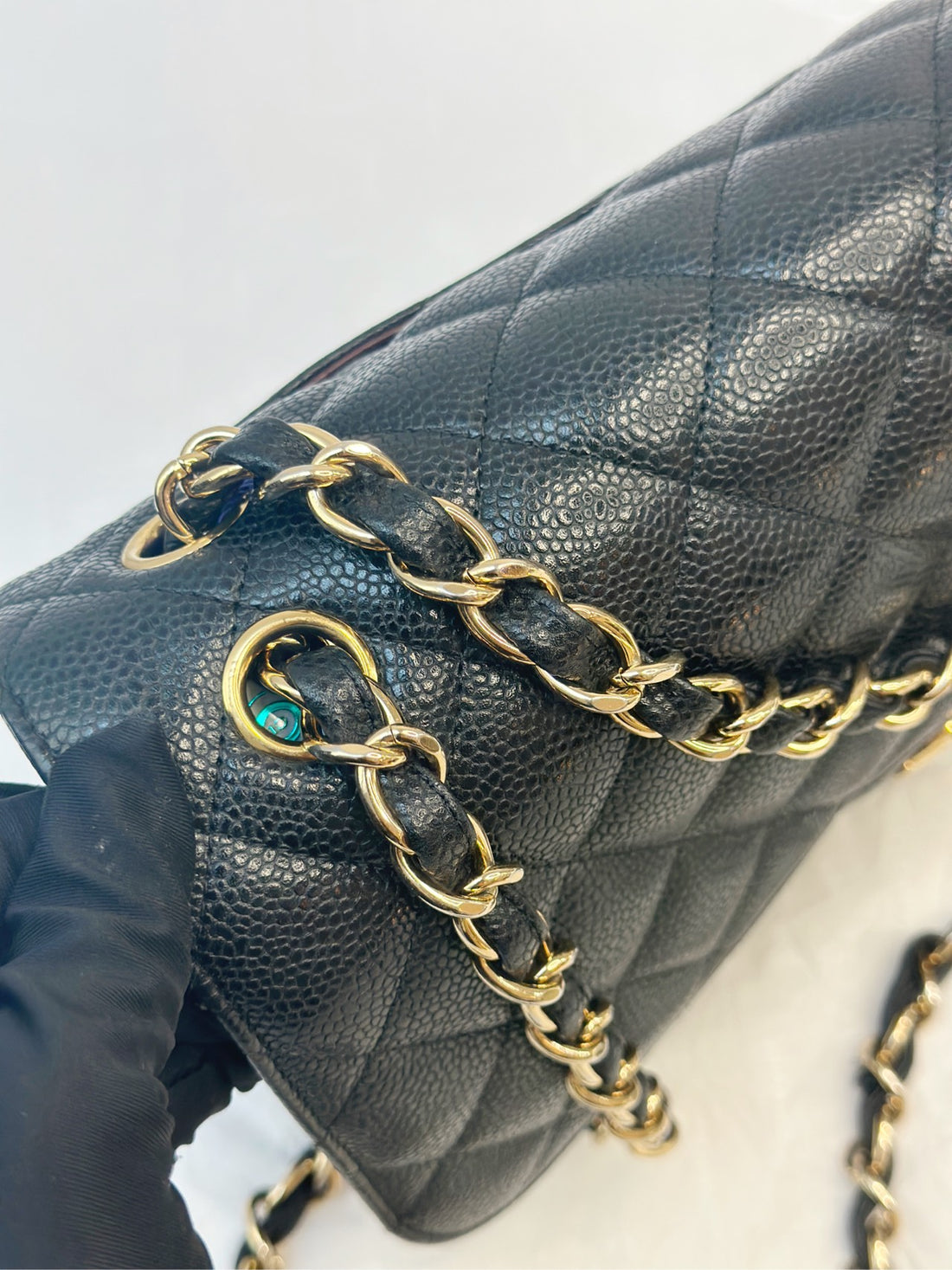 Chanel Black Caviar Jumbo Classic Flap with Gold Hardware - 25×15cm - A-Grade (Serial 18572635)