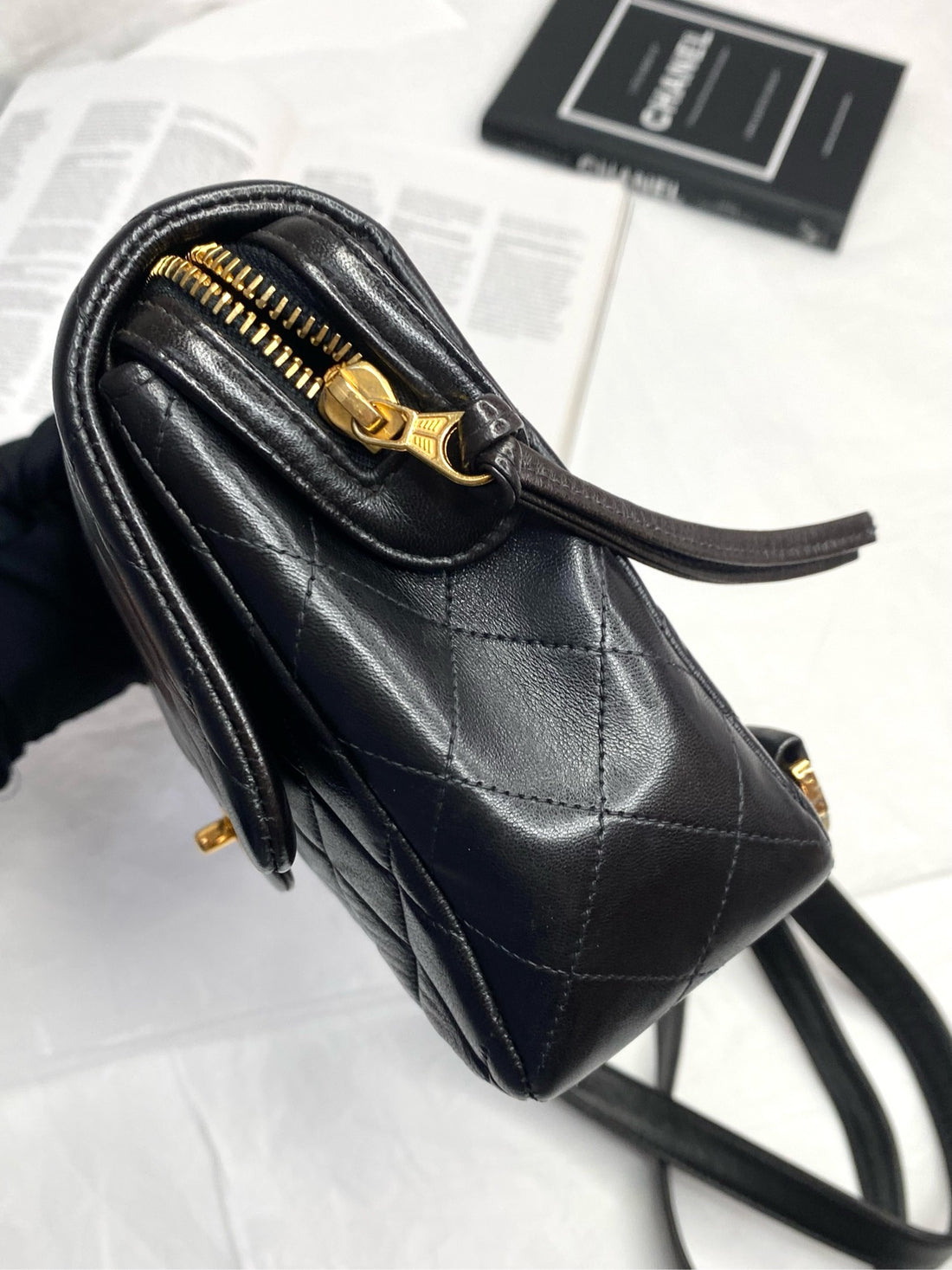 CHANEL Black & Gold Lambskin CF Classic Backpack - Kiko Mizuhara Same Style, Clear 3-Series Laser, 25*15cm, Grade A