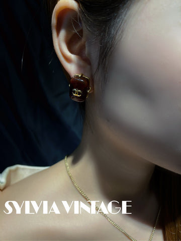 Chanel Wine Red Glass Ear Clip, 97A, 1.5*2cm, Gold-Plated & Glass