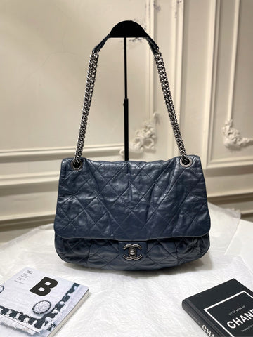 CHANEL Dark Navy Lambskin Airport Chain Flap Bag #16842921 34*24cm Grade A