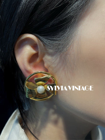 Chanel-Style Windmill Pearl Clip-On Earrings, Grade A, Gold-Plated & Pearl, 1990s Vintage, Diameter 3.2cm （Originally no stamp designed）