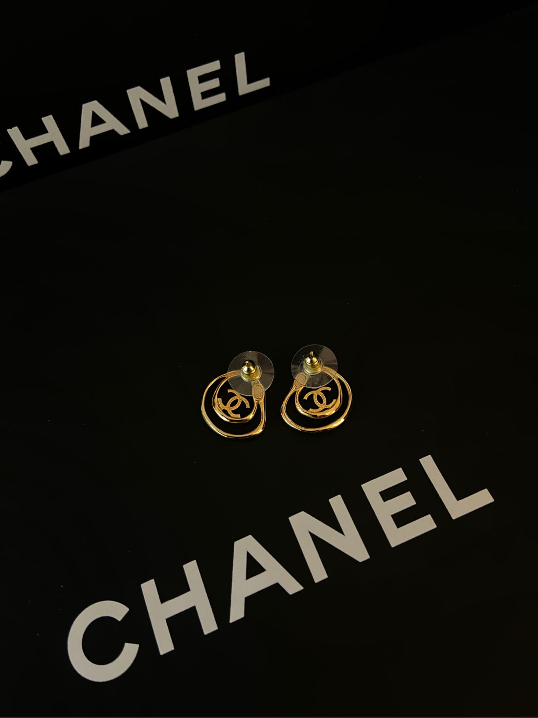CHANEL 24K Gold-Plated Openwork Asymmetric Double C Stud Earrings (Grade S - Brand New Full Set)-2cm×1.6cm
