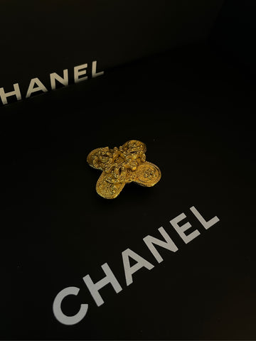 Chanel Glass Grapevine Brooch 4.7cm Gold-Plated 94A