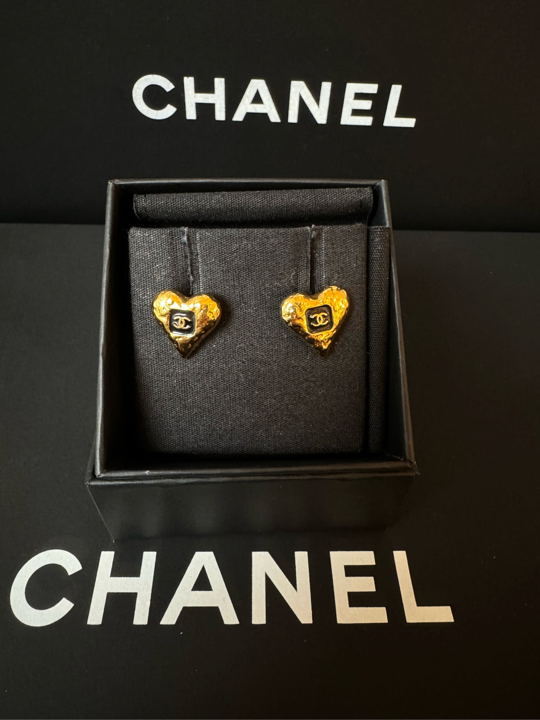 CHANEL 23K Lava Heart Earrings 1.5cm-Grade S Full Set New