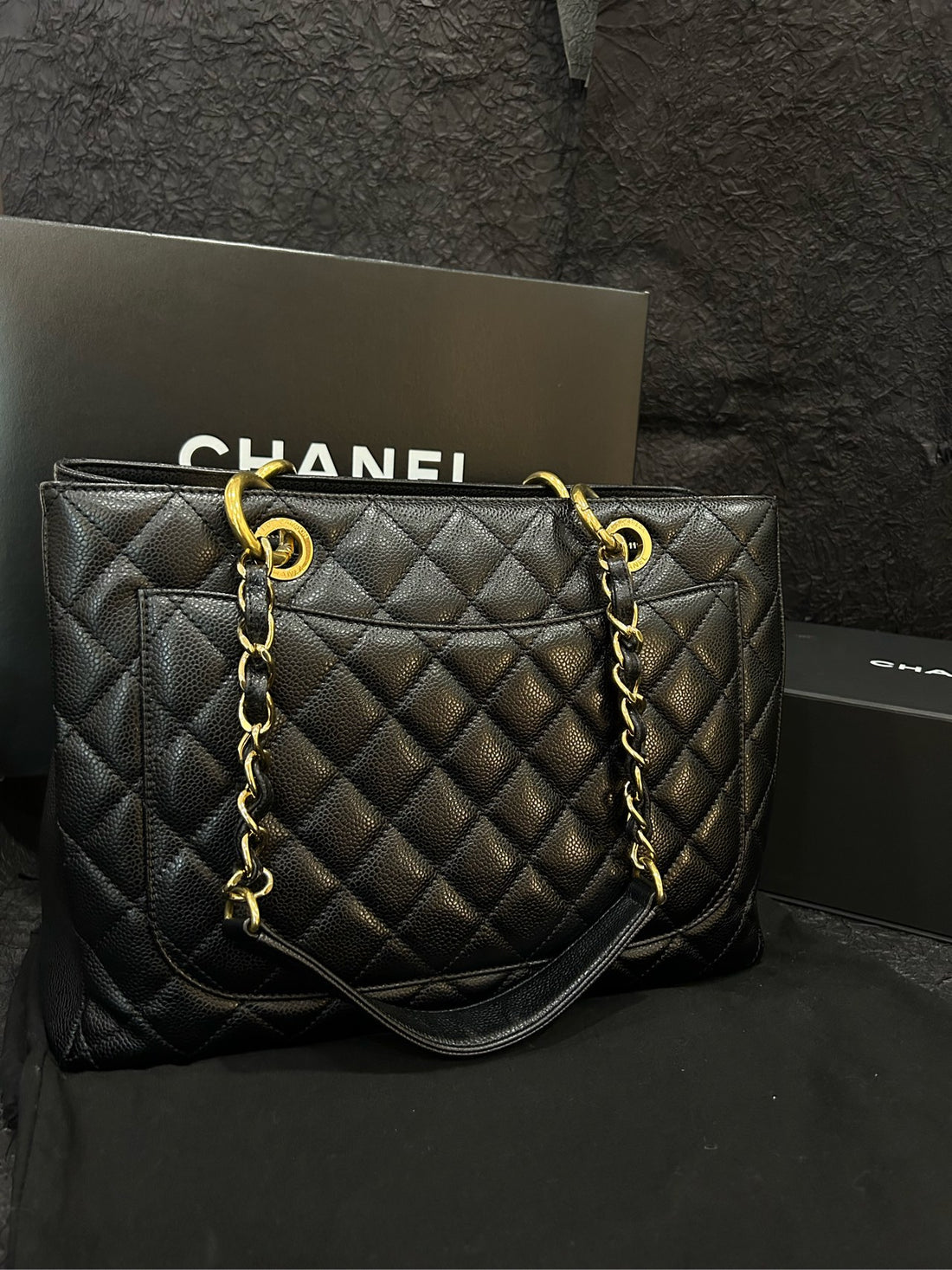 Chanel Black Caviar GST with Gold Hardware - 35×24cm - A-Grade (Serial 15706483)-Original Structure Maintained