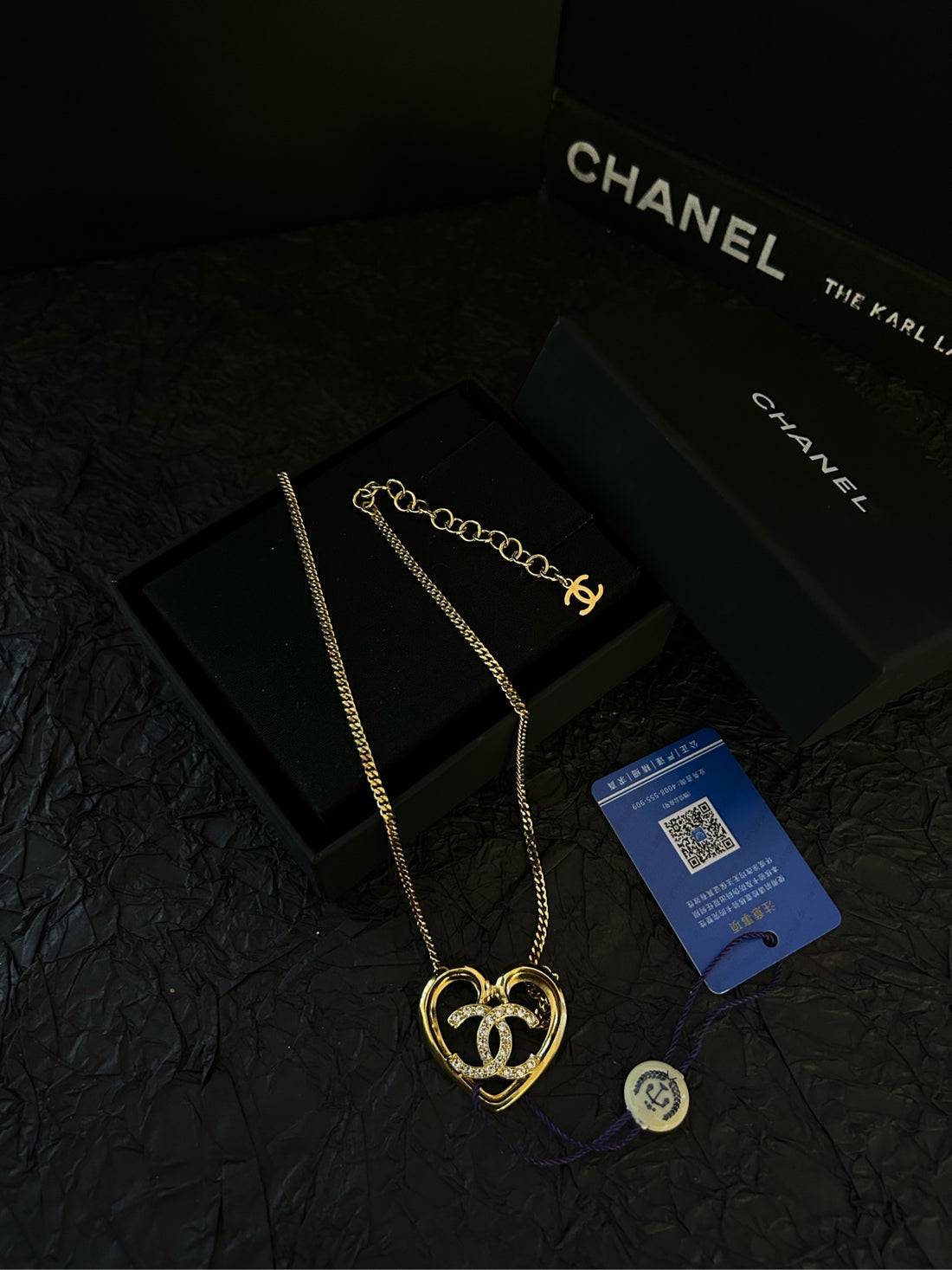 CHANEL 2023 Cruise CC Heart Pendant Necklace 23C - 49.5cm Gold-Tone Chain (3.5cm) - A+