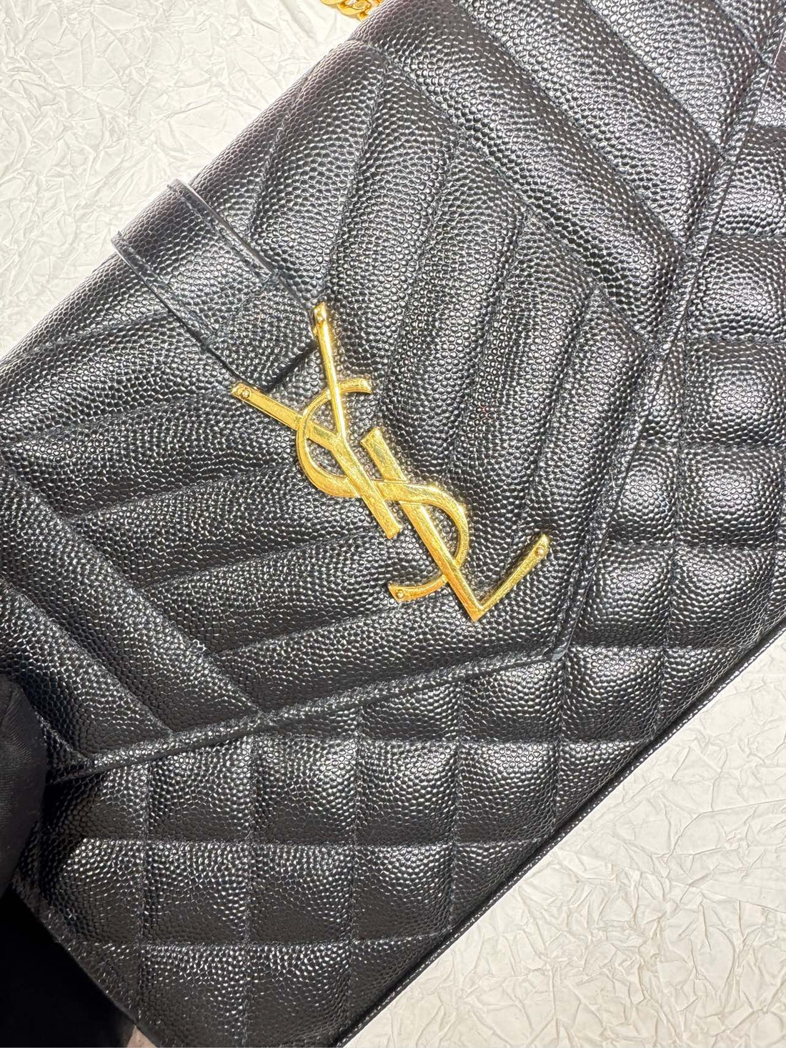Yves Saint Laurent/YSL New Model 99% New Black/Gold Caviar Envelope Small Size 22cm×14cm A Serial Code Last 4 Digits: 0120‌
