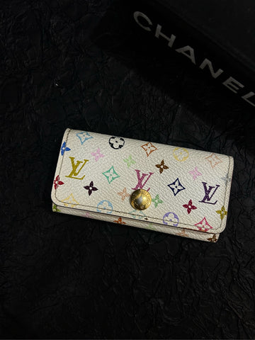 Louis Vuitton Monogram Multicolor White Key Pouch - 10.5×5.5cm - A-Grade A-Grade with Heat-Stamped Initials (Date Code CT0140)