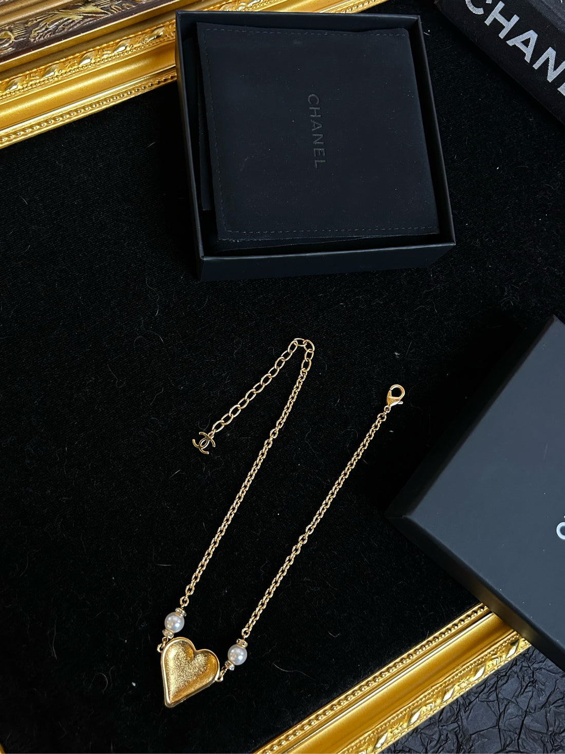 CHANEL 23K Lava Heart Pendant Necklace-(With Original Box • 39.8cm Gold-Tone Chain)