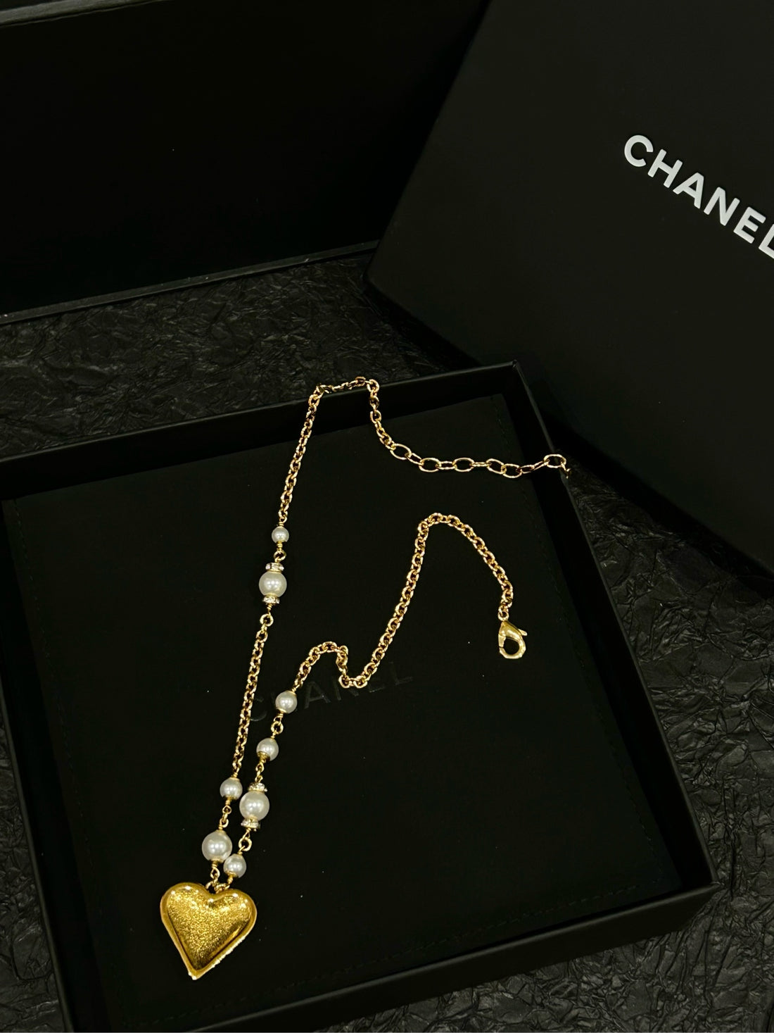 CHANEL 23K Black & Gold Heart Pearl Necklace (With Original Box • 49.5cm Gold-Tone Chain)