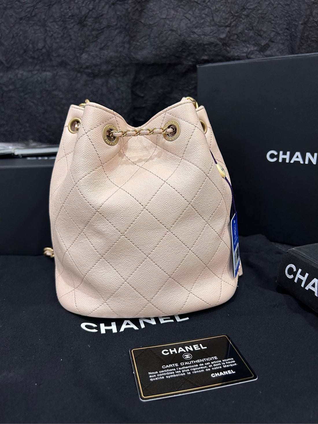 CHANEL Lambskin Bucket Bag with Authenticity Card & Dust Bag 18cm×19cm (Retail ¥31,800) Serial 30394410 Grade A